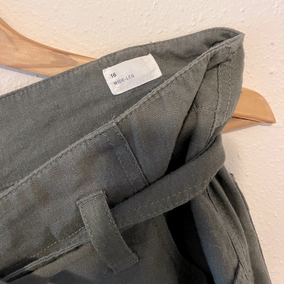 Gap, size 16, women’s high waist green trousers. - Picture 3 of 4